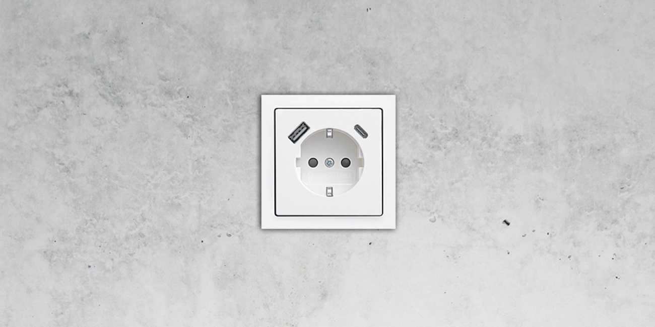 SCHUKO® USB-Steckdose bei Elektrotechnik Georg Jakob GmbH in Bessenbach